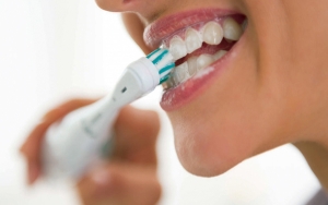 ¿Con qué cepillas tus dientes?